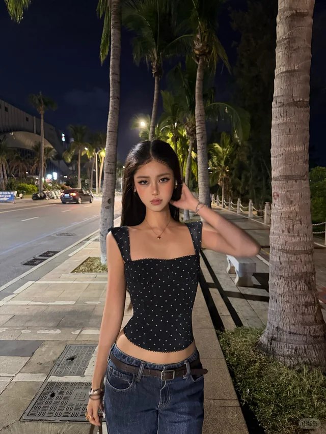 夜路棕榈道 · 黑波点吊带