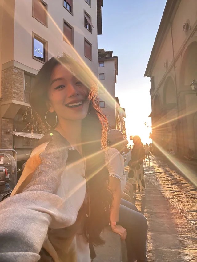 巷子逆光：把太阳放在路的尽头