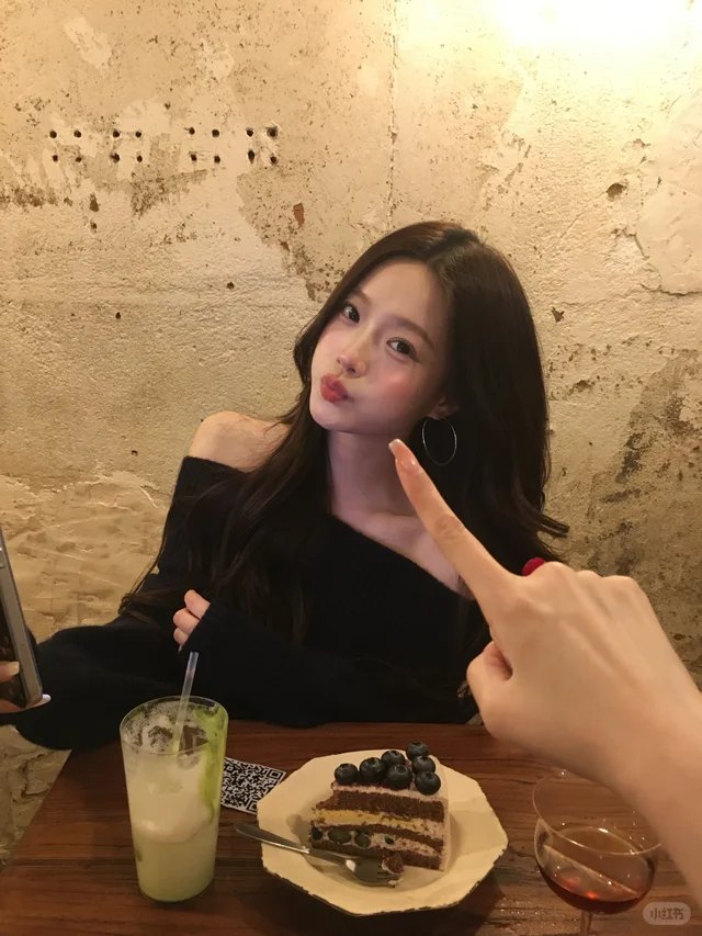 咖啡与甜点：桌面就是最简单的道具组